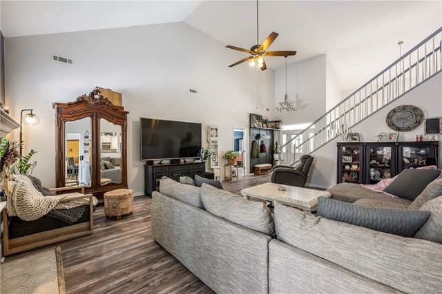 18 Sullivan Drive, Bella Vista, AR 72714