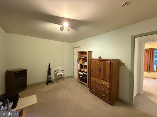10374 TOWER RD, Unionville, VA 22567