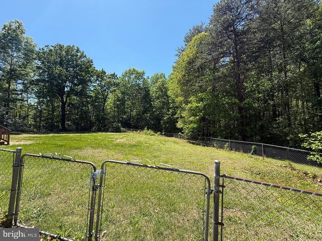 10374 TOWER RD, Unionville, VA 22567