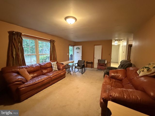10374 TOWER RD, Unionville, VA 22567