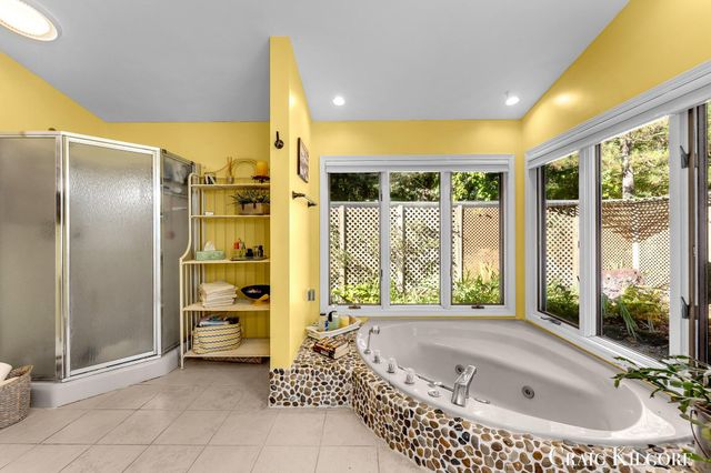 17871 N Fruitport Road, Spring Lake Twp, MI 49456