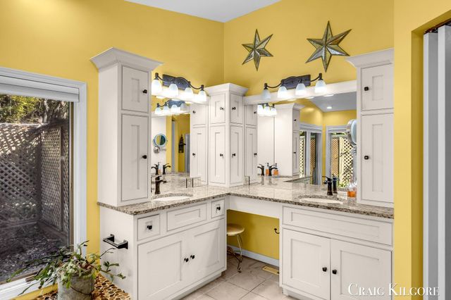 17871 N Fruitport Road, Spring Lake Twp, MI 49456