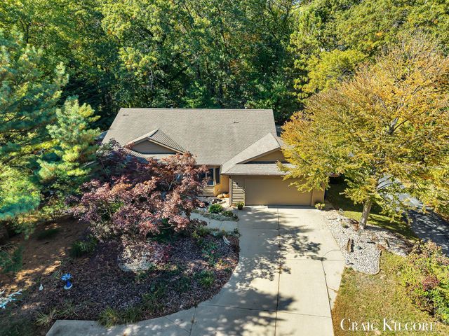 17871 N Fruitport Road, Spring Lake Twp, MI 49456