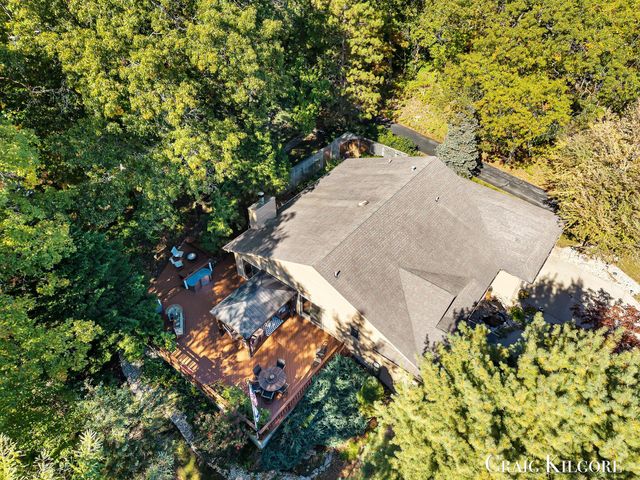 17871 N Fruitport Road, Spring Lake Twp, MI 49456