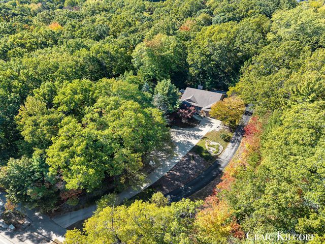 17871 N Fruitport Road, Spring Lake Twp, MI 49456