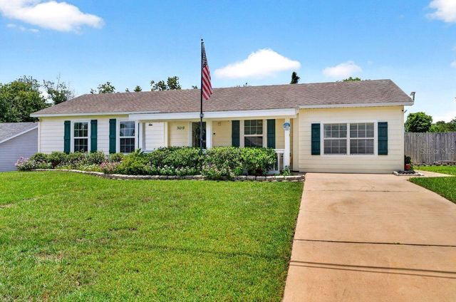 3018 YORKSHIRE DRIVE, Deltona, FL 32738