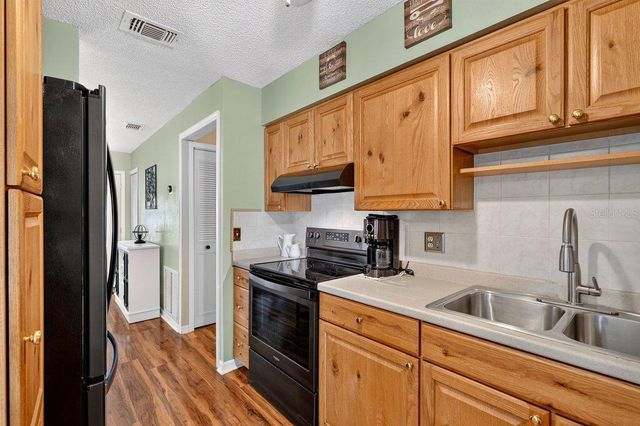 3018 YORKSHIRE DRIVE, Deltona, FL 32738