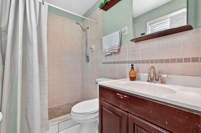 3018 YORKSHIRE DRIVE, Deltona, FL 32738