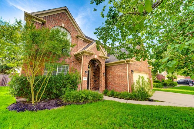 16814 Benwick Drive, Sugar Land, TX 77498
