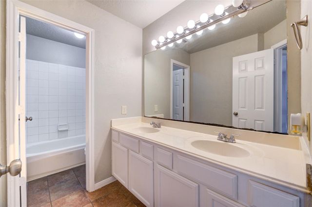 16814 Benwick Drive, Sugar Land, TX 77498