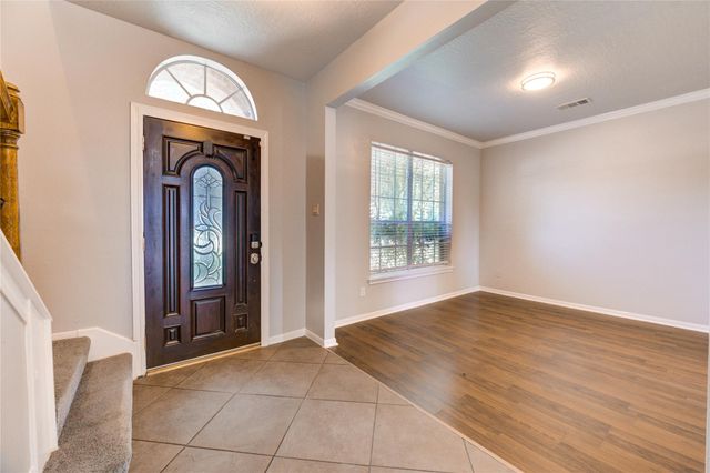 16814 Benwick Drive, Sugar Land, TX 77498