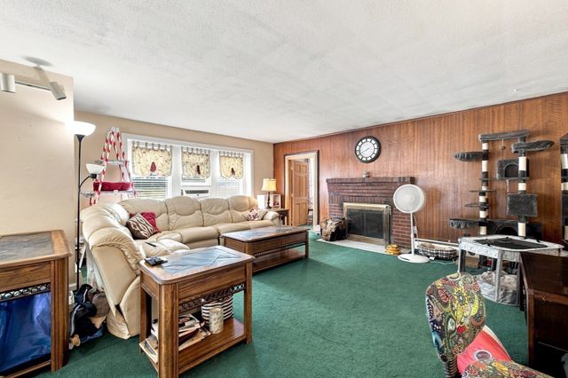 1075 W Elm St Extension, Brockton, MA 02301
