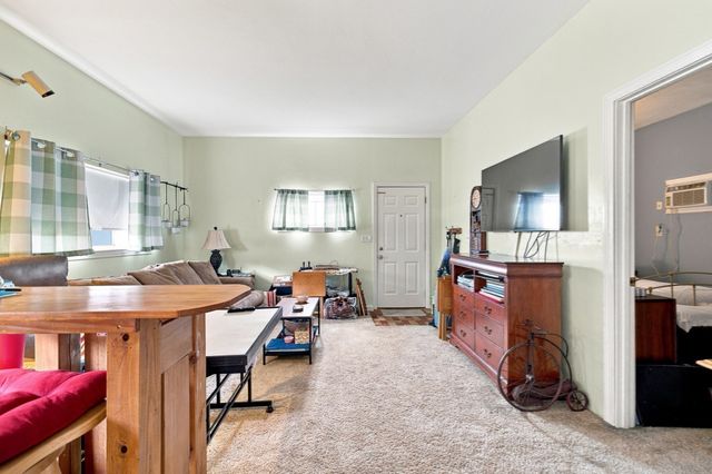 1075 W Elm St Extension, Brockton, MA 02301