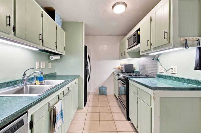 1075 W Elm St Extension, Brockton, MA 02301