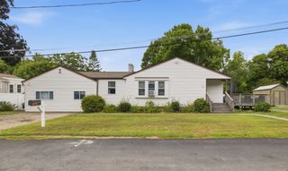 1075 W Elm St Extension, Brockton, MA 02301