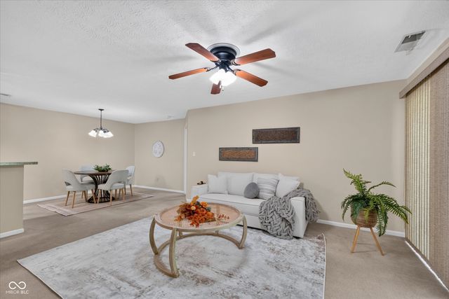 1076 Timber Creek Drive UNIT 2, Carmel, IN 46032