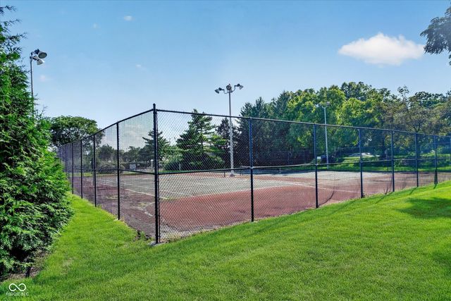 1076 Timber Creek Drive UNIT 2, Carmel, IN 46032