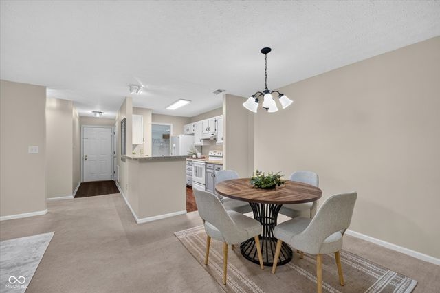 1076 Timber Creek Drive UNIT 2, Carmel, IN 46032