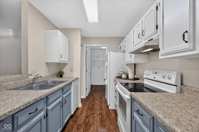 1076 Timber Creek Drive UNIT 2, Carmel, IN 46032