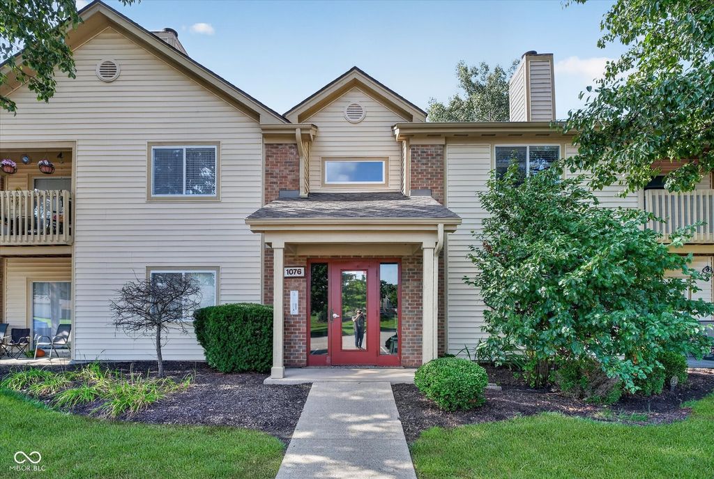 1076 Timber Creek Drive UNIT 2, Carmel, IN 46032