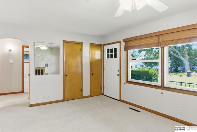 4907 Curlew Lane, Omaha, NE 68106
