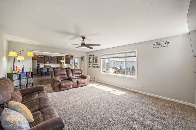 720 NE Addison Drive, Waukee, IA 50263