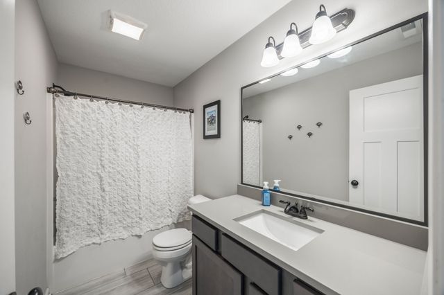 720 NE Addison Drive, Waukee, IA 50263