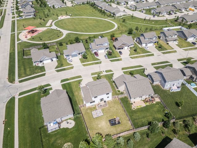 720 NE Addison Drive, Waukee, IA 50263