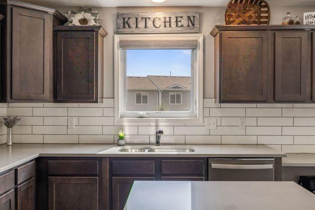 720 NE Addison Drive, Waukee, IA 50263