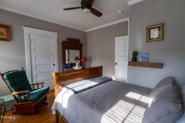 615 Holston Avenue, Bristol, TN 37620