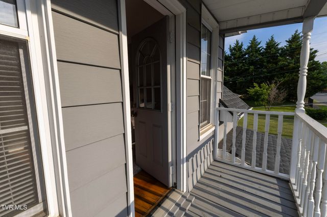 615 Holston Avenue, Bristol, TN 37620