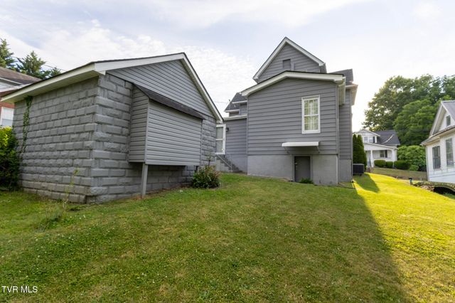 615 Holston Avenue, Bristol, TN 37620