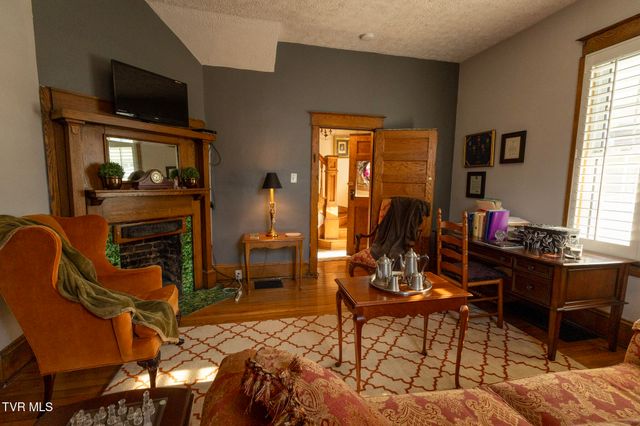 615 Holston Avenue, Bristol, TN 37620