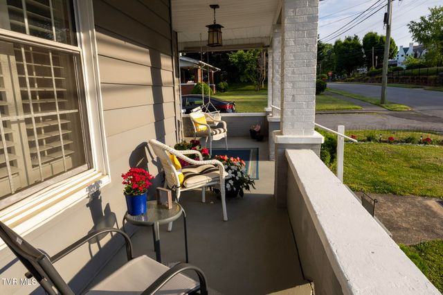 615 Holston Avenue, Bristol, TN 37620