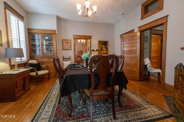 615 Holston Avenue, Bristol, TN 37620