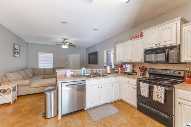 127 PATRICKS COVE, Calhoun, LA 71225