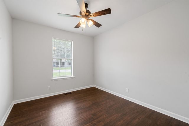 758 Spees Dr, Clarksville, TN 37042
