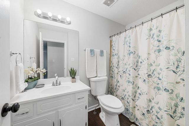 758 Spees Dr, Clarksville, TN 37042