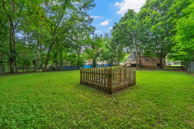 758 Spees Dr, Clarksville, TN 37042