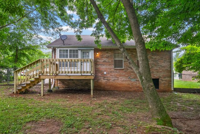 758 Spees Dr, Clarksville, TN 37042