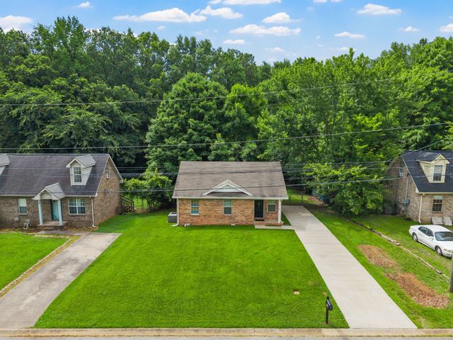 758 Spees Dr, Clarksville, TN 37042