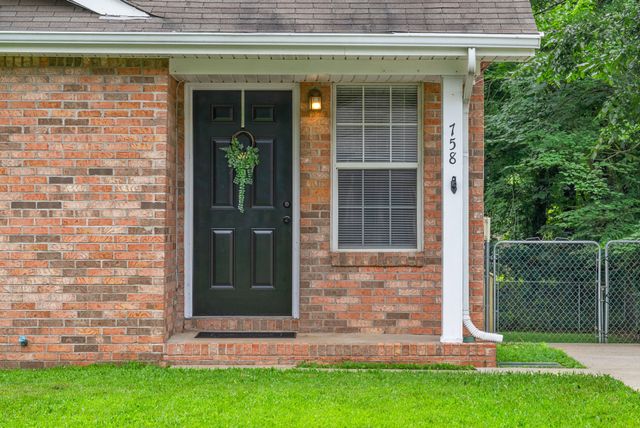 758 Spees Dr, Clarksville, TN 37042