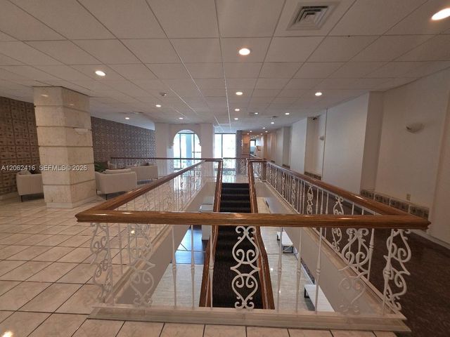 2899 Collins Ave 940, Miami Beach, FL 33140