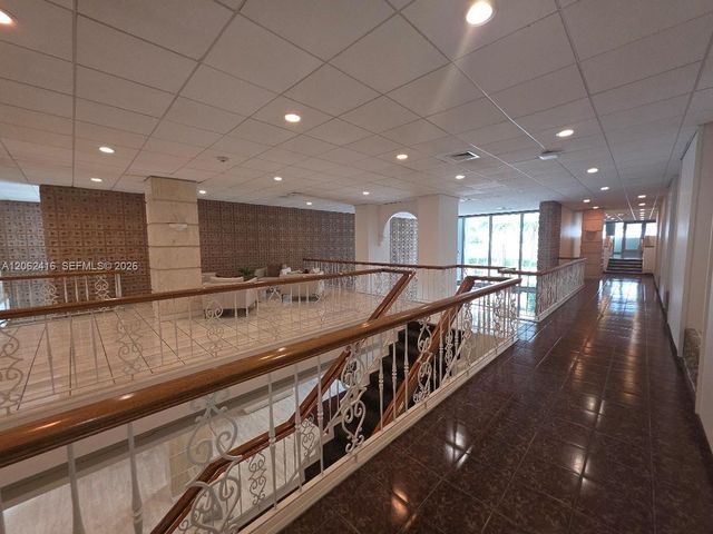 2899 Collins Ave 940, Miami Beach, FL 33140