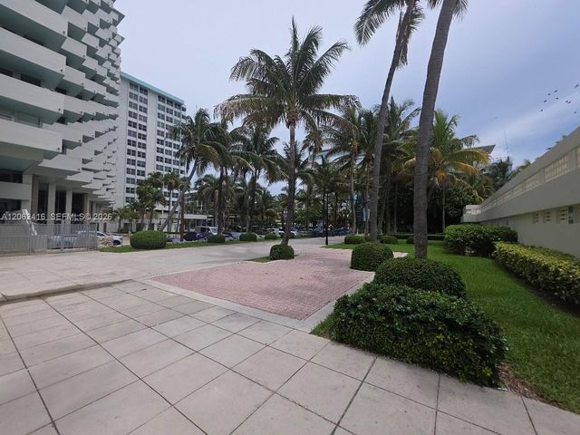 2899 Collins Ave 940, Miami Beach, FL 33140