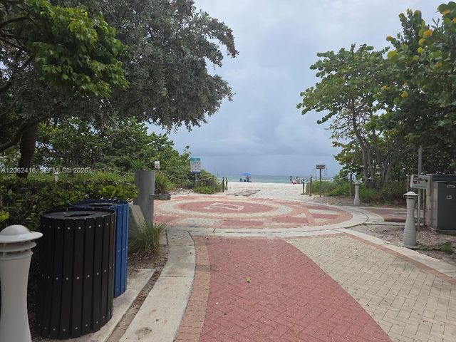 2899 Collins Ave 940, Miami Beach, FL 33140