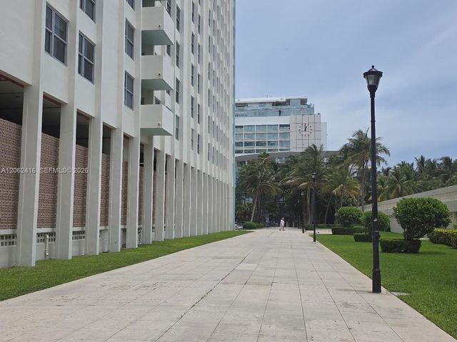 2899 Collins Ave 940, Miami Beach, FL 33140