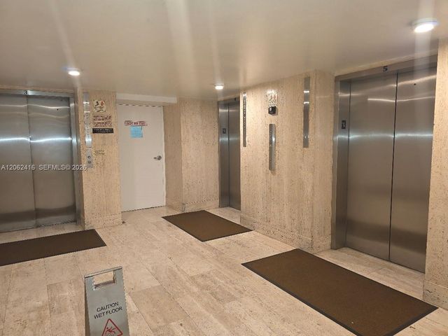 2899 Collins Ave 940, Miami Beach, FL 33140