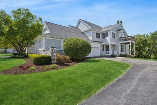 8650 Saddlebred Court 8650, Frankfort, IL 60423