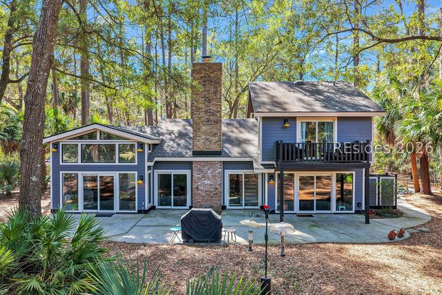 20 Gloucester Rd, Hilton Head Island, SC 29928